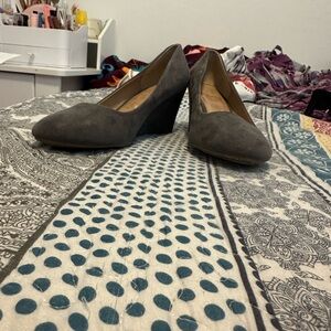 Elegant Gray Women's Wedge Shoes